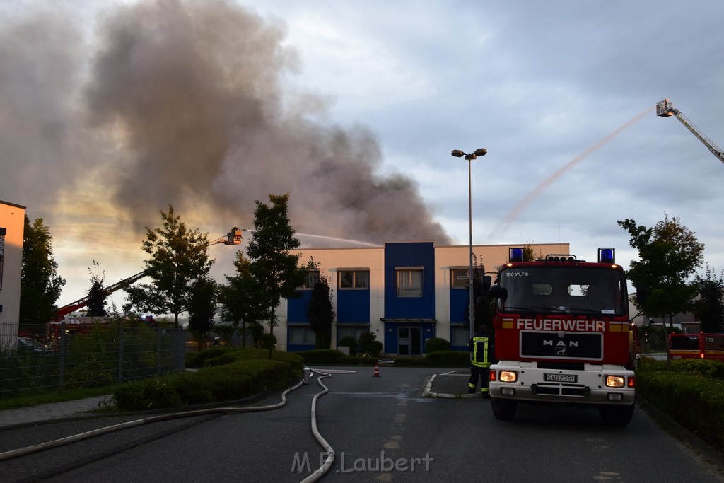 Grossbrand Halle Troisdorf Kriegsdorf Junkersring P237.JPG - Miklos Laubert